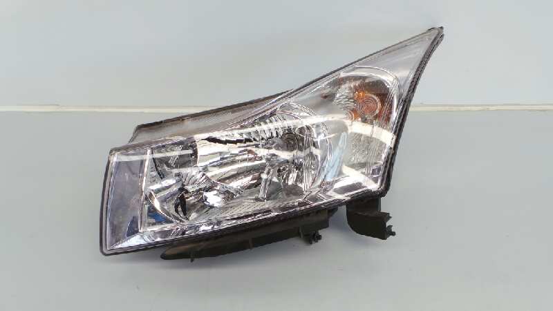 CHEVROLET Cruze 1 generation (2009-2015) Front Left Headlight E2-B6-59-1 21749515