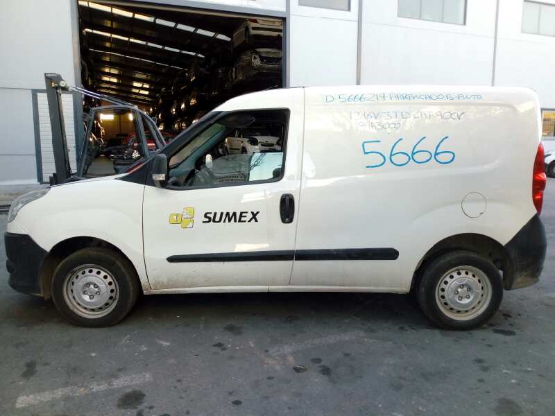 FIAT Стеклоподъемник передней левой двери 51810880,E2-B2-3-1 18426494