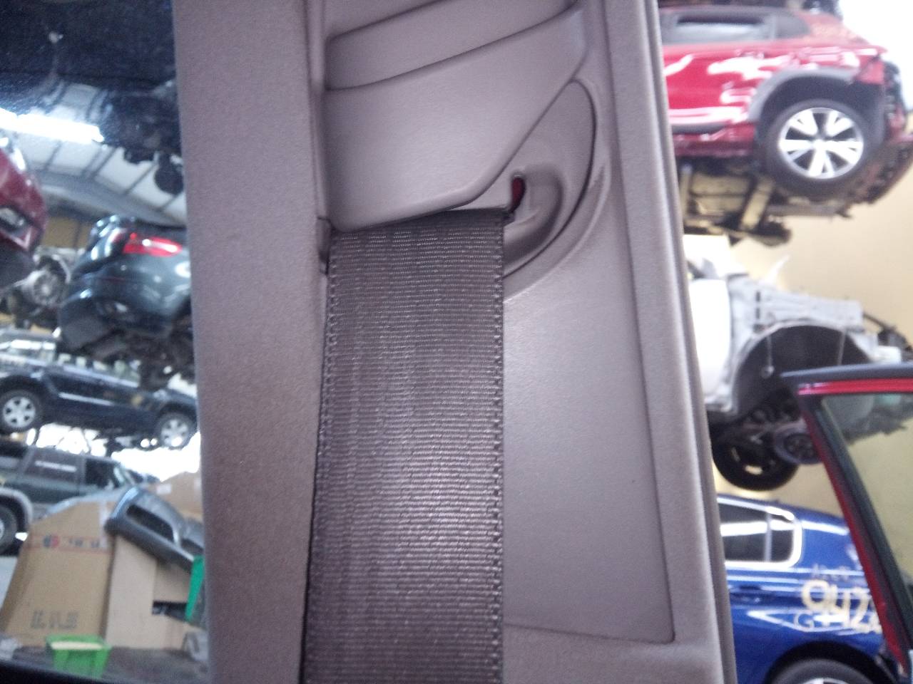 SKODA Prius 3 generation (XW30) (2009-2015) Front Left Seatbelt 18750275