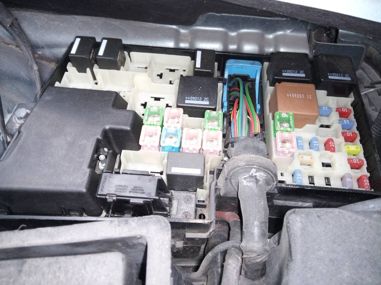 VOLVO C70 2 generation (2005-2013) Fuse Box 26272326