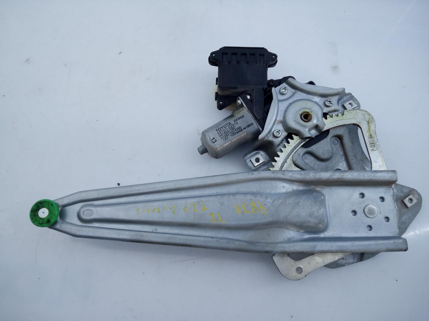 TOYOTA Avensis T27 Rear left door window lifter 8570102010, 977556106, E2-B4-27-1 21795918