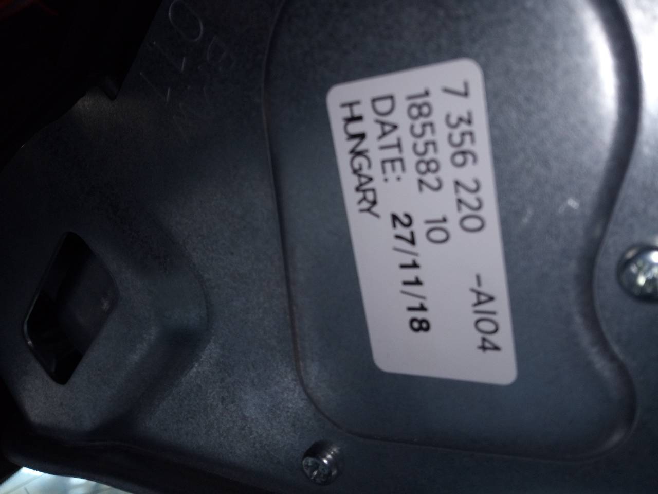 BMW X1 F48/F49 (2015-2023) Bakluke vindusviskermotor 7356220, 18558210 24042785