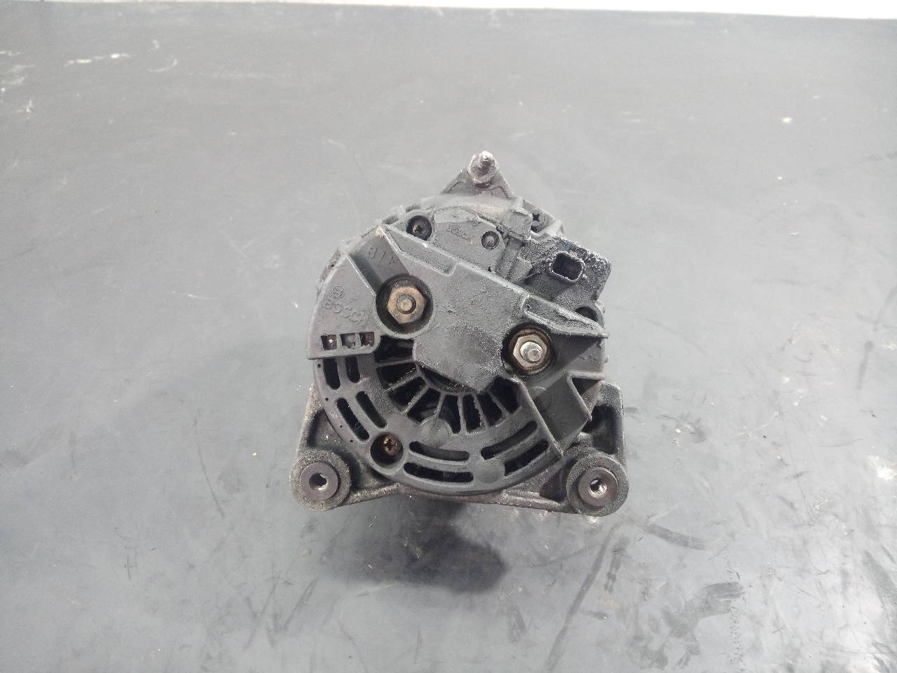 RENAULT Clio 3 generation (2005-2012) Alternator 8200390675, P3-B6-4-1 21831045