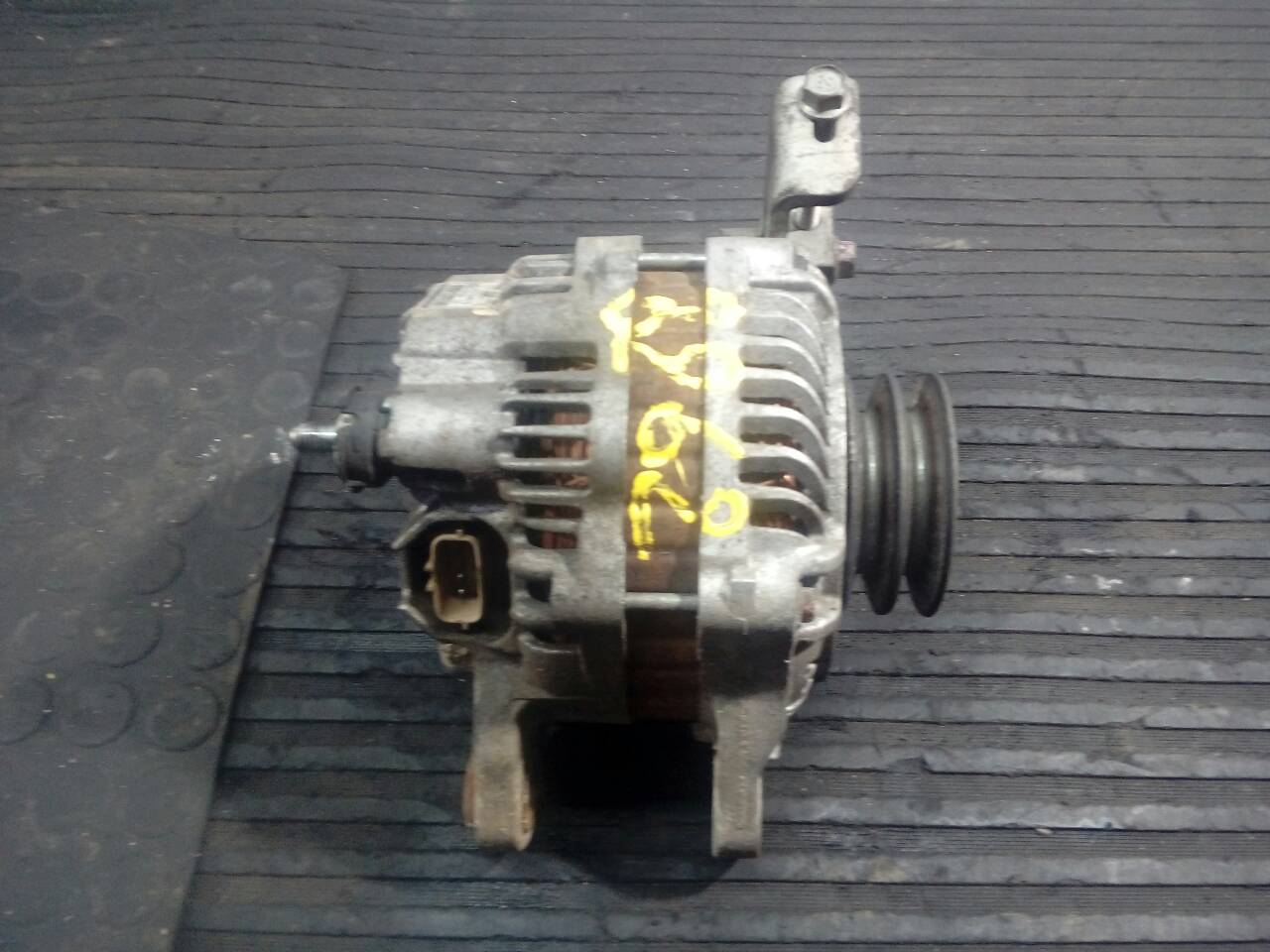 MITSUBISHI Pajero 4 generation (2006-2023) Alternator 1800A115,P3-A4-10-4,A3TG4679 18667375