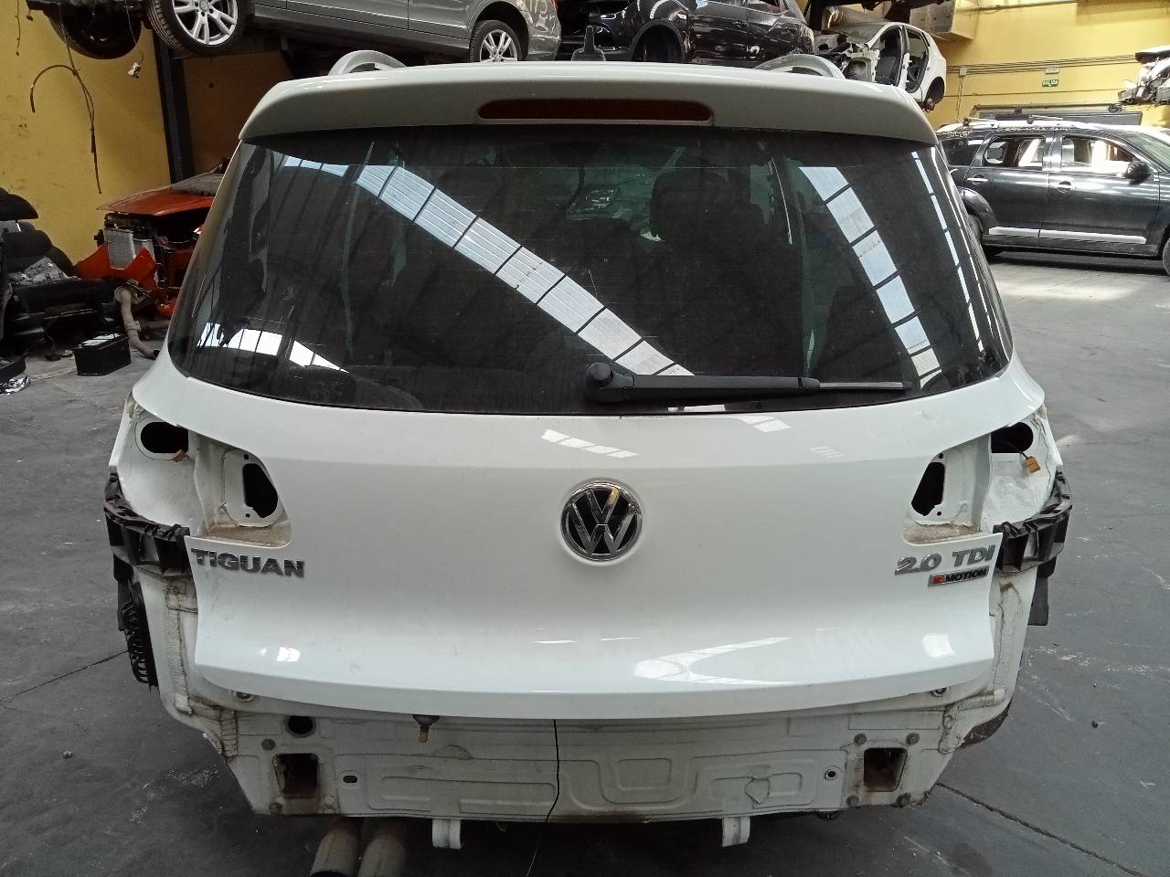 VOLKSWAGEN Tiguan 1 generation (2007-2017) Полуось задняя левая 1K0501203F, P1-B6-12 21000065