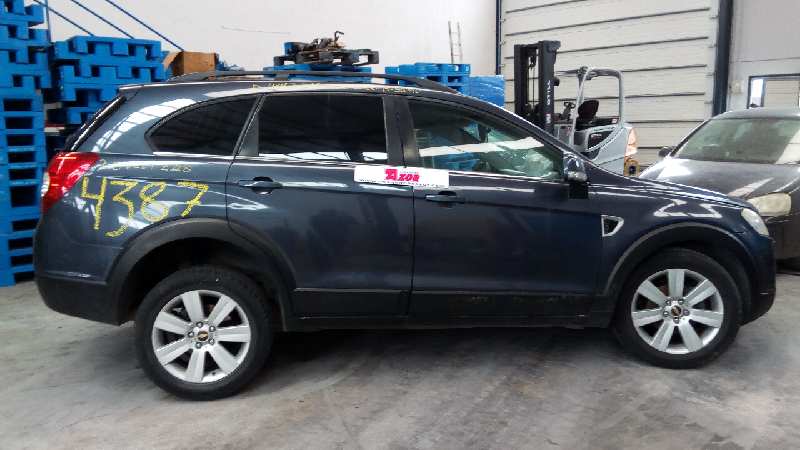 CHEVROLET Captiva 1 generation (2006-2018) Priekinių dešinių durų stiklo pakelėjas 96627080, E2-B6-13-2 18374013