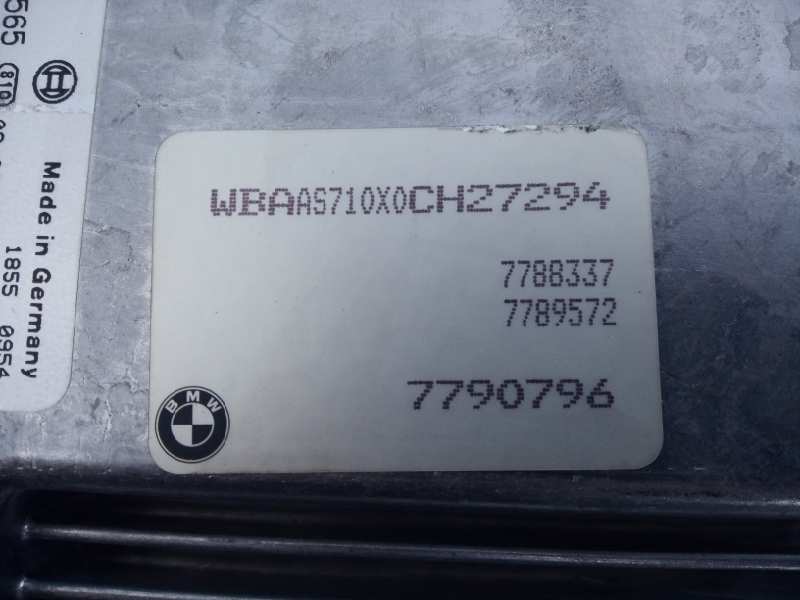 BMW 3 Series E46 (1997-2006) Moottorin ohjausyksikkö ECU DDE7789572,0281010565,E3-A2-25-1 18657722