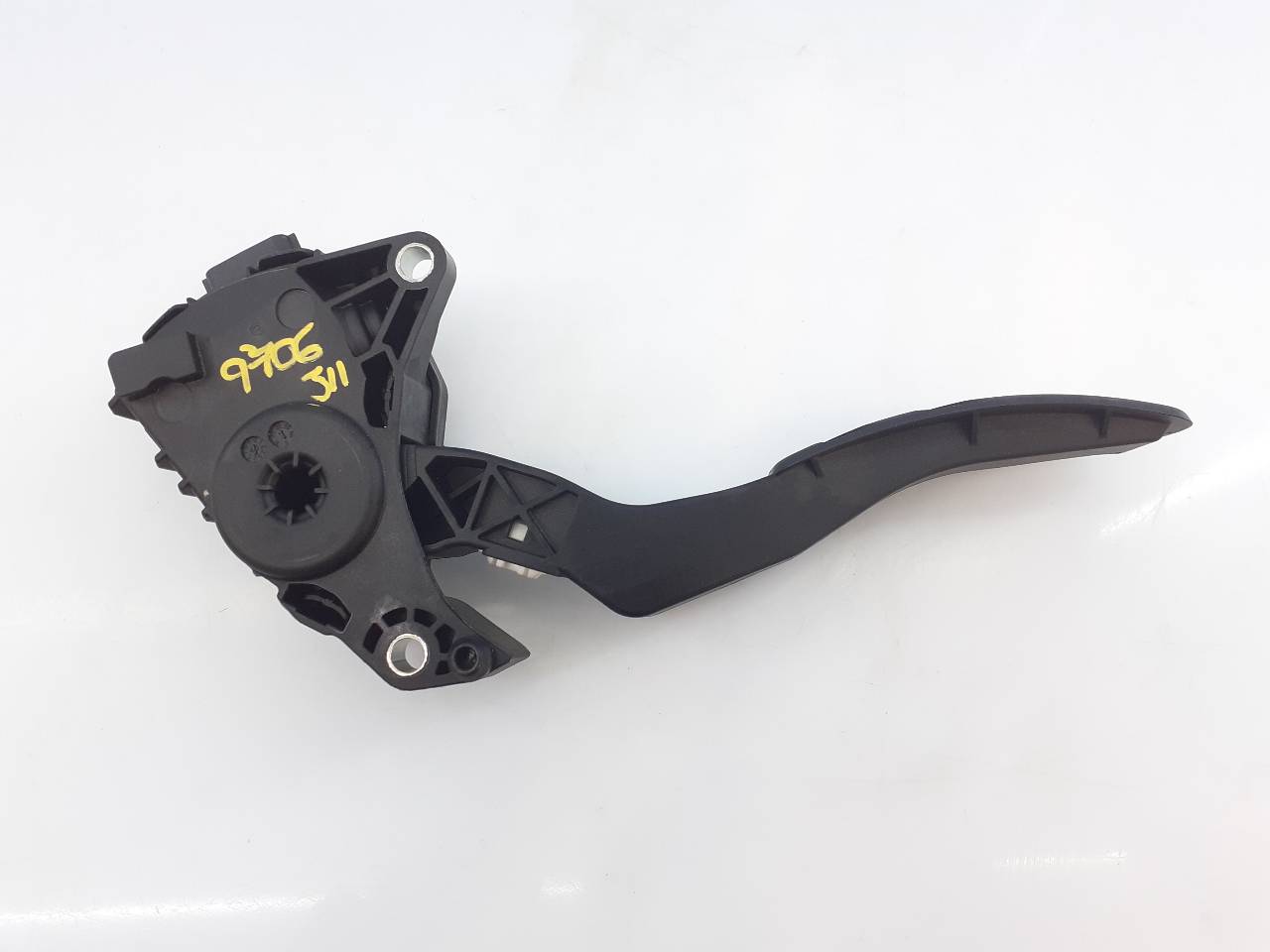 NISSAN Qashqai 2 generation (2013-2023) Throttle Pedal 180024BA0B, 6PV00997815, E3-B4-32-3 18764861