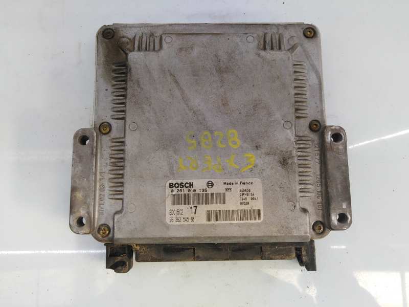 Centralita motor uce RHX 0281010135 de Peugeot Expert kombi 1995-2004 94 CV - pieza usada