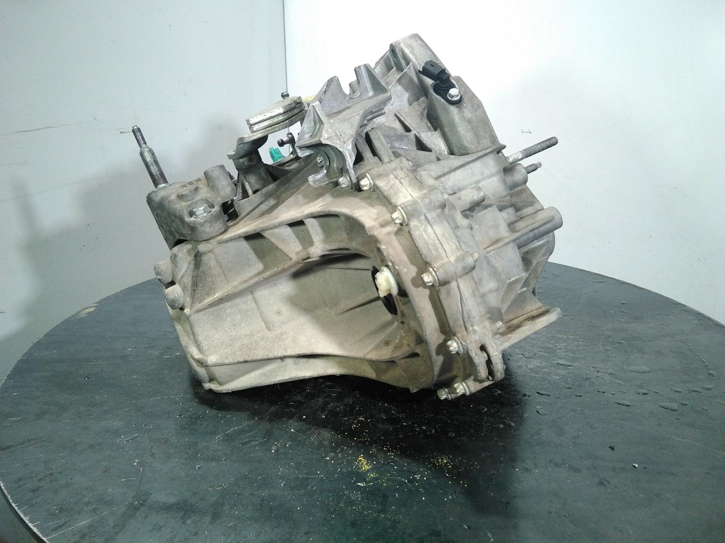 RENAULT Clio 3 generation (2005-2012) Gearbox TL4002,M1-B3-82 20610565