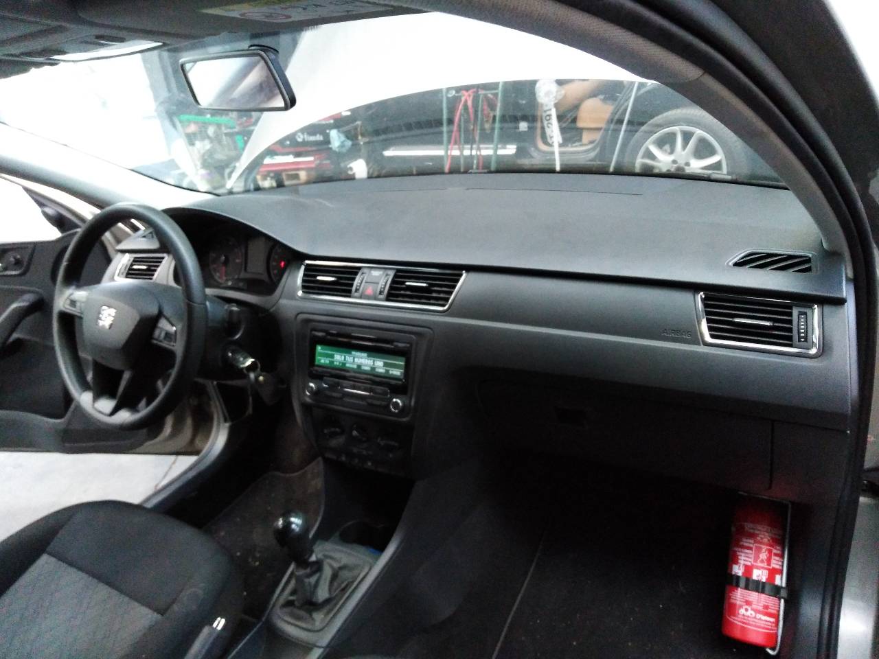 SEAT Toledo 4 generation (2012-2020) Автомагнитола без навигации 21821827