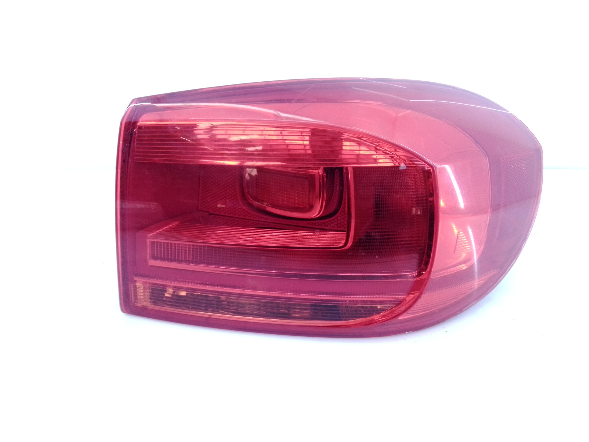 VOLKSWAGEN Tiguan 1 generation (2007-2017) Rear Right Taillight Lamp 5N0945312D,E1-B6-55-2 21802737