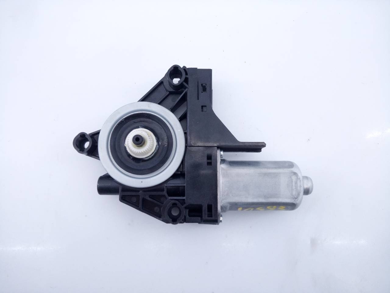 VOLVO V40 2 generation (2012-2020) Moteur de commande de vitre de porte avant droite 966269103, E1-A5-39-1 21821015