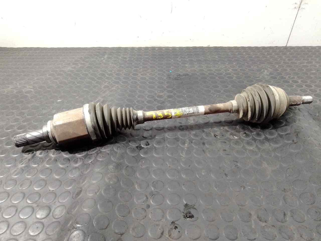 DACIA Sandero 2 generation (2013-2020) Front Left Driveshaft 391017832R, P1-B6-16 23241473