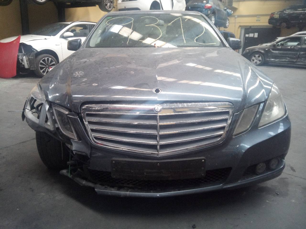 MERCEDES-BENZ E-Class W212/S212/C207/A207 (2009-2016) Полуось задняя левая P1-B6-33 18743592