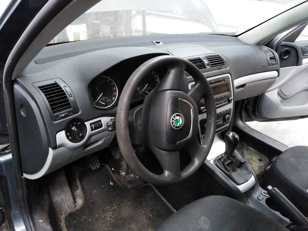 SKODA Octavia 2 generation (2004-2013) Priekinių kairių durų stiklo pakelėjo varikliukas 5K0959793, 1T0959701T, E1-B6-4-1 21822786