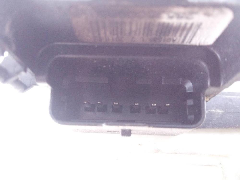 Cerradura puerta delantera derecha 9HR 732290 de Peugeot 3008 monospace (0u_) 2009-2016 114 CV - pieza usada