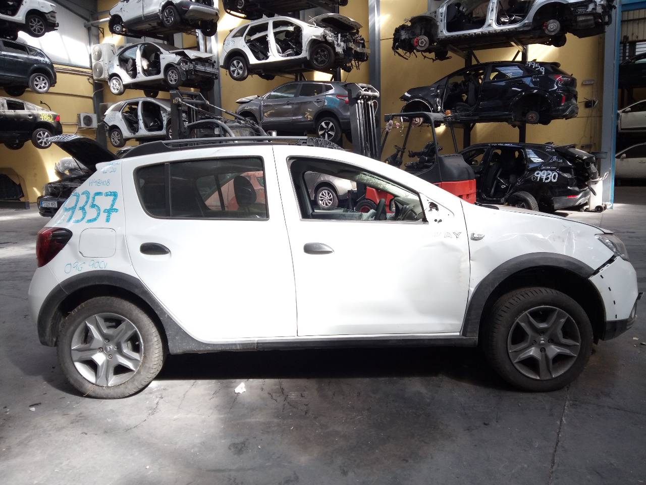 DACIA Sandero 2 generation (2013-2020) Стартер 233000557R,P3-B7-23-3 23241425