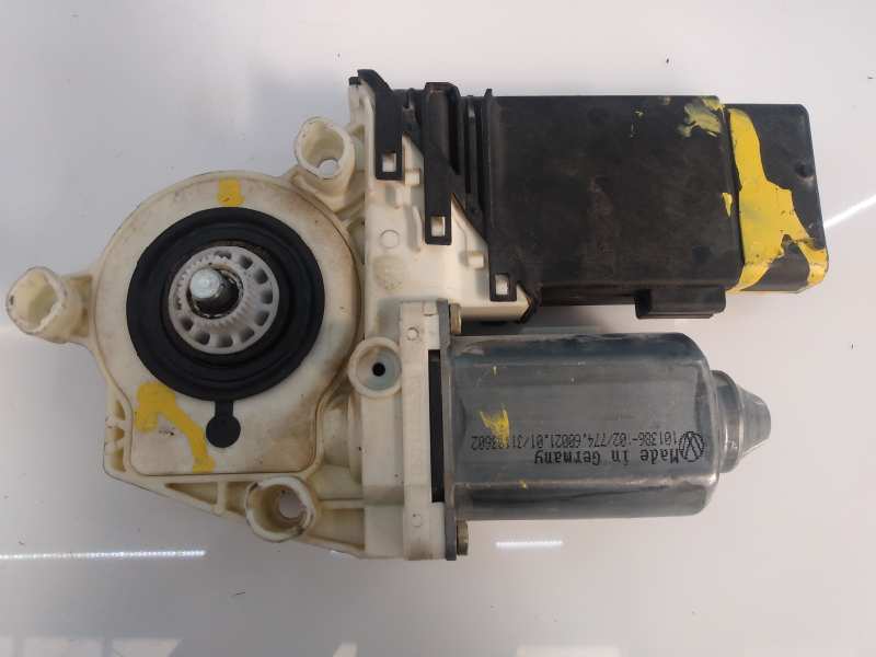 SEAT Leon 1 generation (1999-2005) Front Right Door Window Control Motor 105415301,E1-B6-51-2 18649547