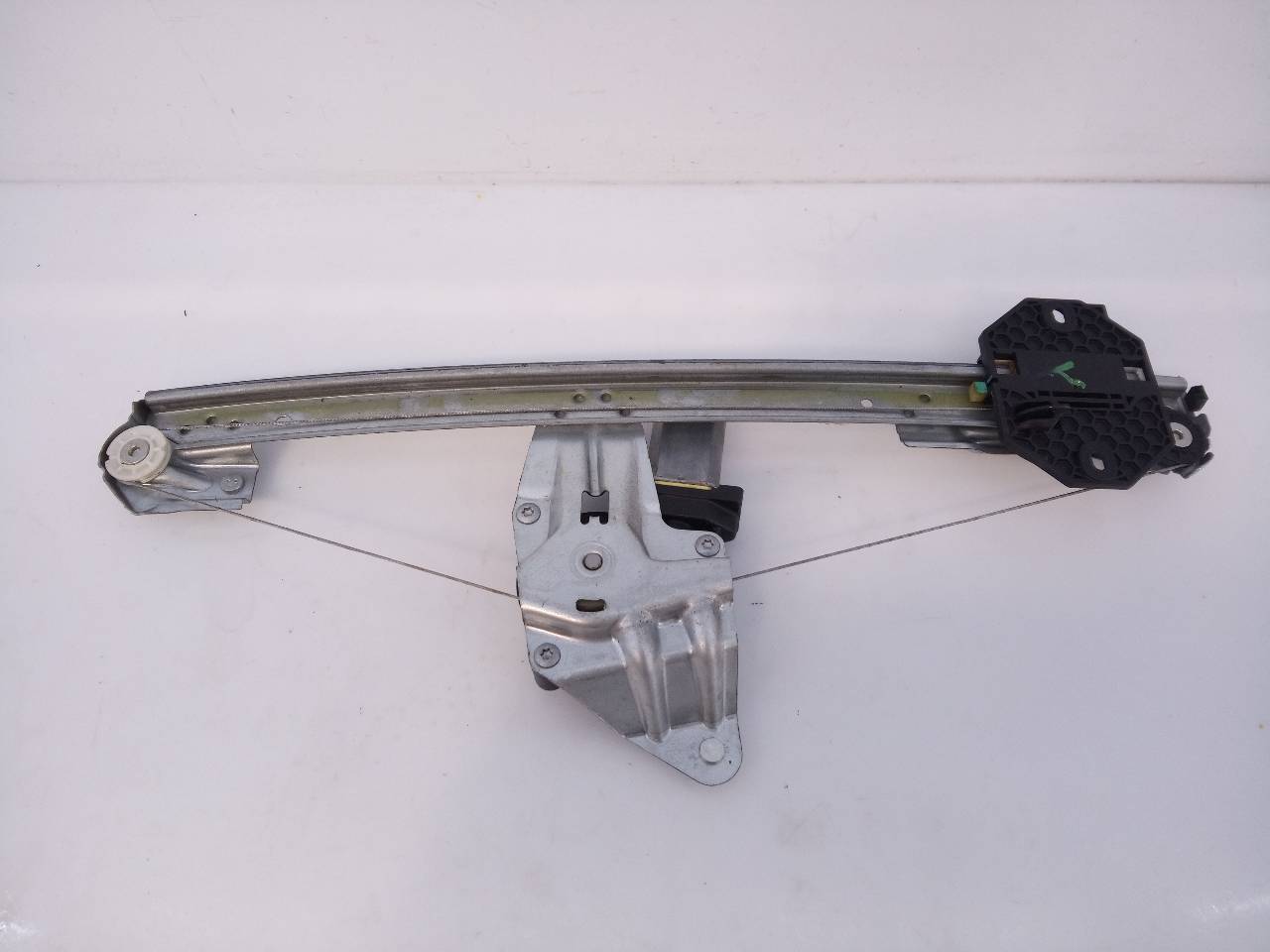 DACIA Sandero 2 generation (2013-2020) Front Right Door Window Regulator 0371010, M13616C00, E1-A1-44-1 23248189