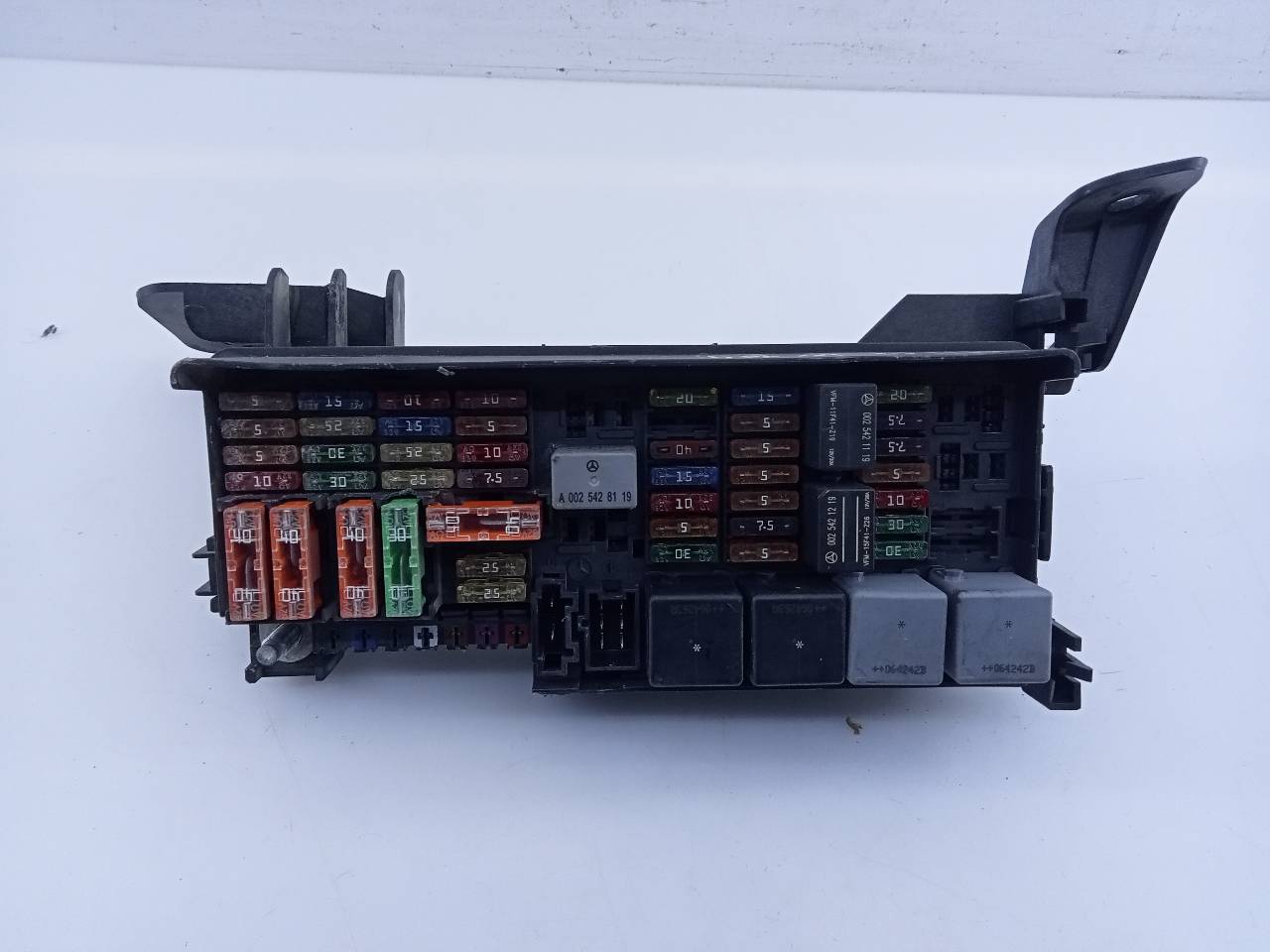 MERCEDES-BENZ M-Class W163 (1997-2005) Fuse Box A1645402372, E3-1-4-3 26269301