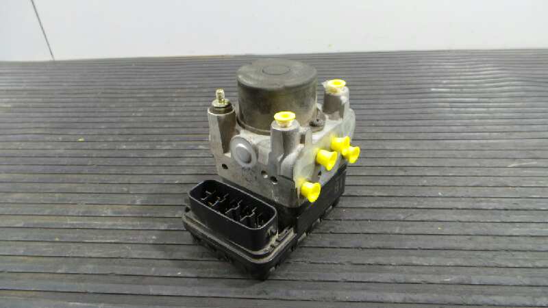 MERCEDES-BENZ RAV4 2 generation (XA20) (2000-2006) ABS pumpe 4451042080, P3-A8-30-2 18367767