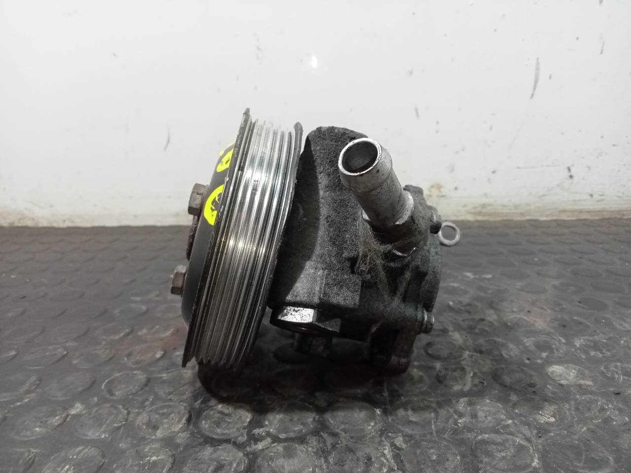 BMW 3 Series E90/E91/E92/E93 (2004-2013) Ohjaustehostimen pumppu 67888380,P3-B4-2-4 21797280