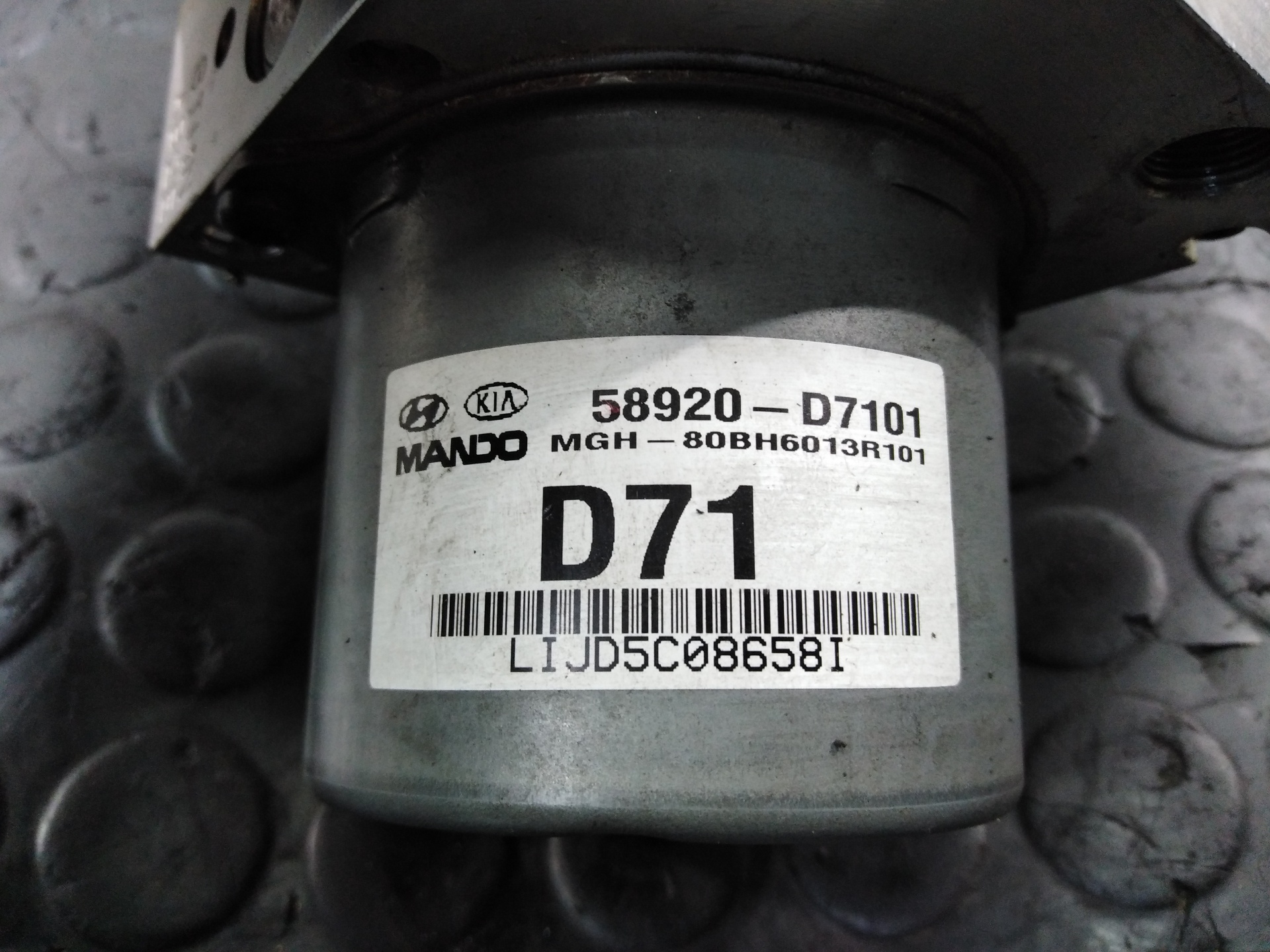 HYUNDAI Tucson 3 generation (2015-2021) ABS Pump 58920D7101,P3-B8-23-2 20960700