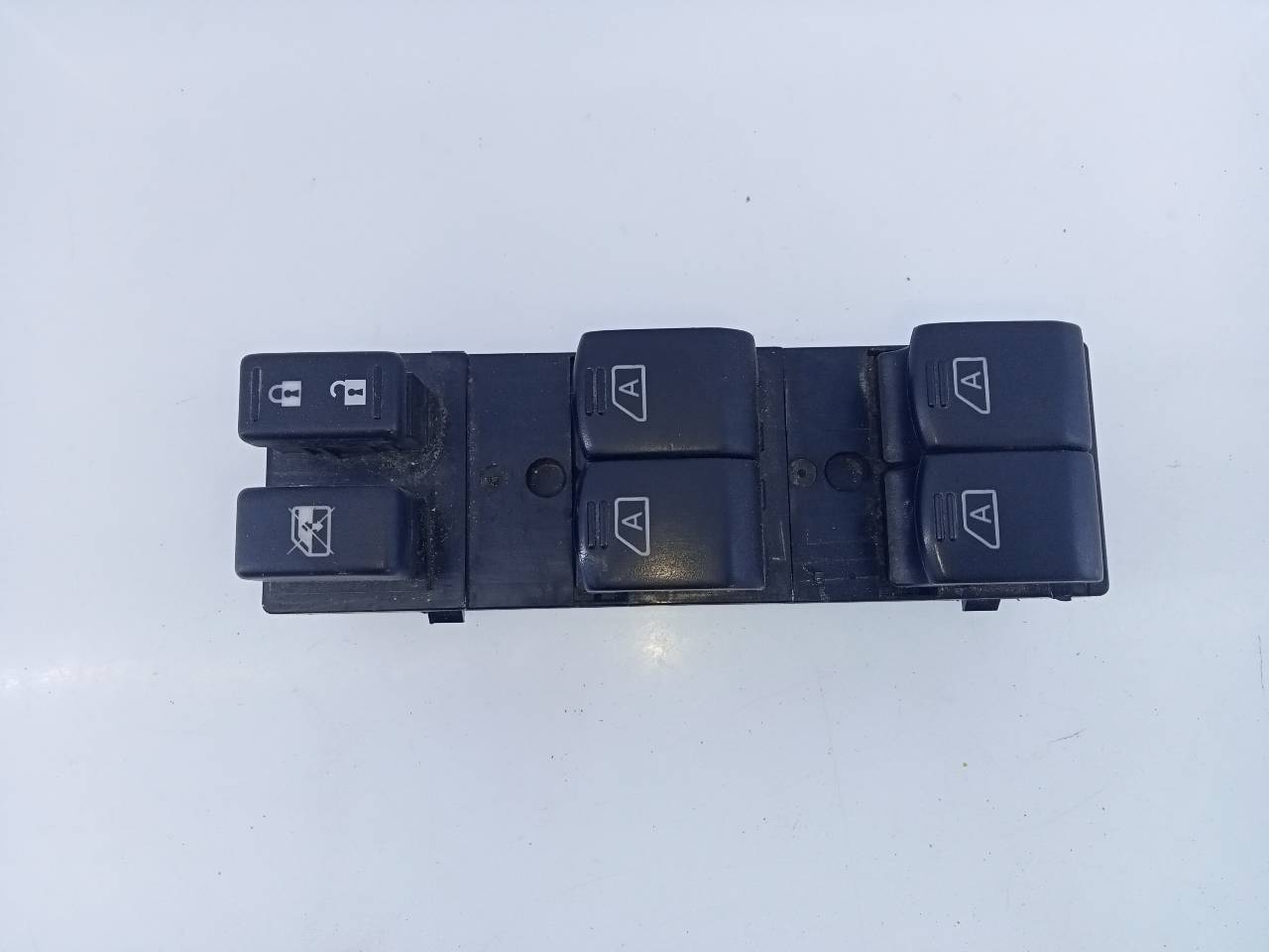 INFINITI Front Left Door Window Switch 254011BN1A,E3-B4-55-1 20960639