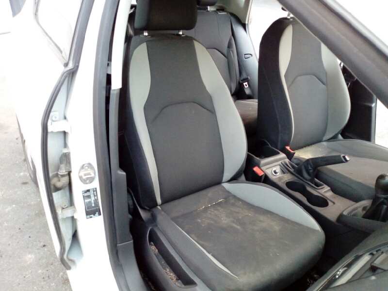 SEAT Leon 3 generation (2012-2020) Rear Left Seatbelt 6211806,E1-B6-33-3 18432177