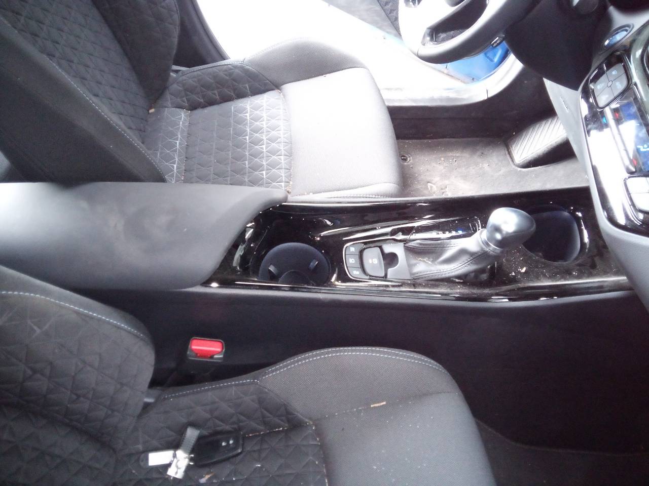 TOYOTA C-HR 1 generation (2016-2023) Center Console 26271215