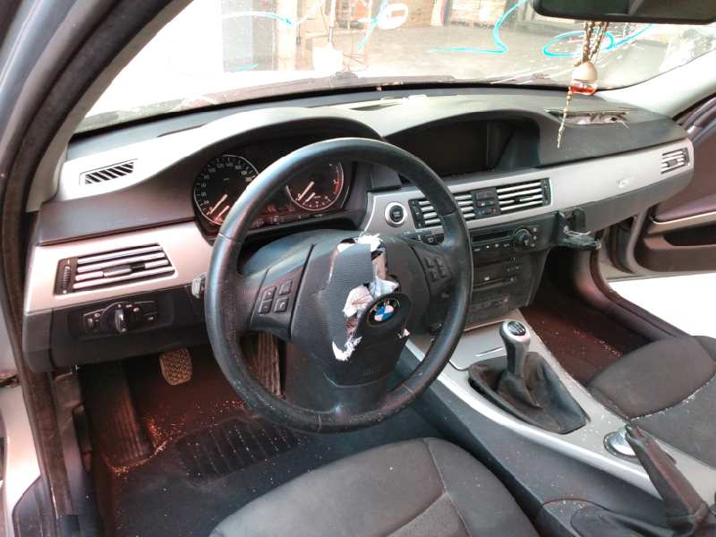 BMW 3 Series E90/E91/E92/E93 (2004-2013) Front Right Wheel Hub 3121676444403, 12201210, P1-B6-29 18480352