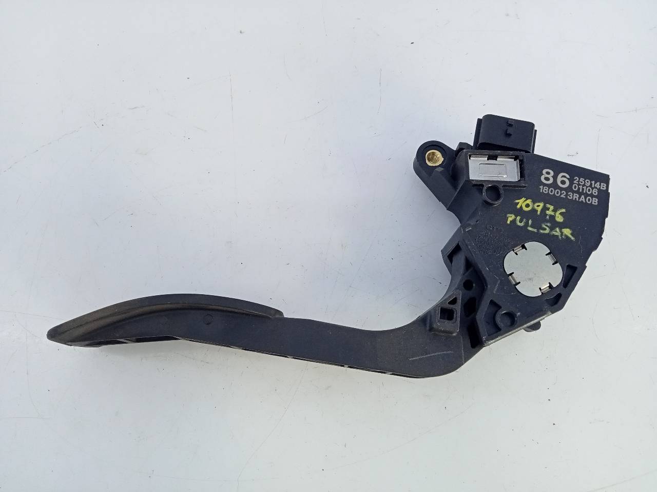 NISSAN Pulsar C13 (2014-2018) Throttle Pedal 8625914B,E3-B4-31-2 21801140