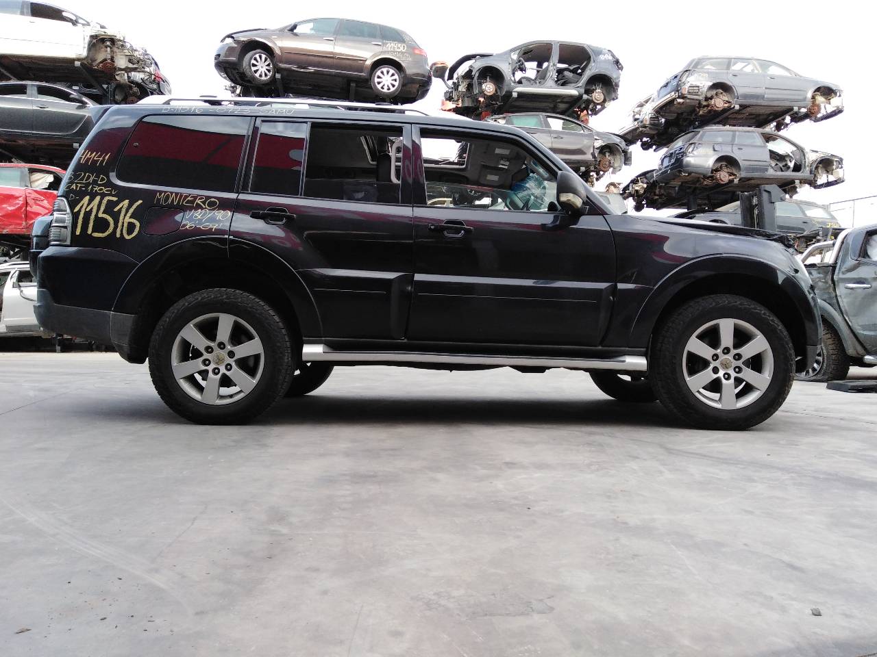 MITSUBISHI Pajero 4 generation (2006-2023) Левая противотуманка переднего бампера 89203951,E2-B4-54-2 20968420