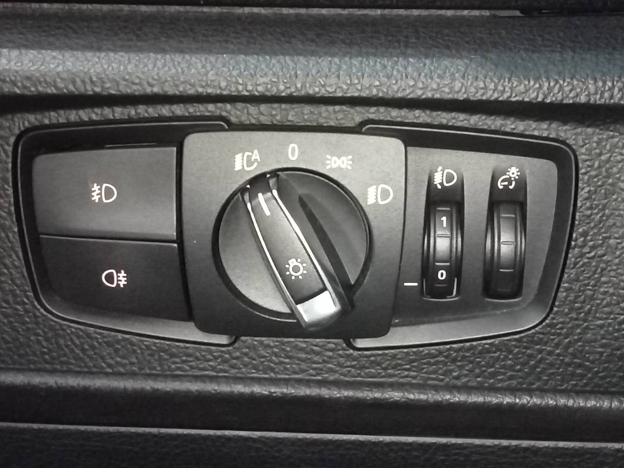 BMW 1 Series F20/F21 (2011-2020) Headlight Switch Control Unit 23287581
