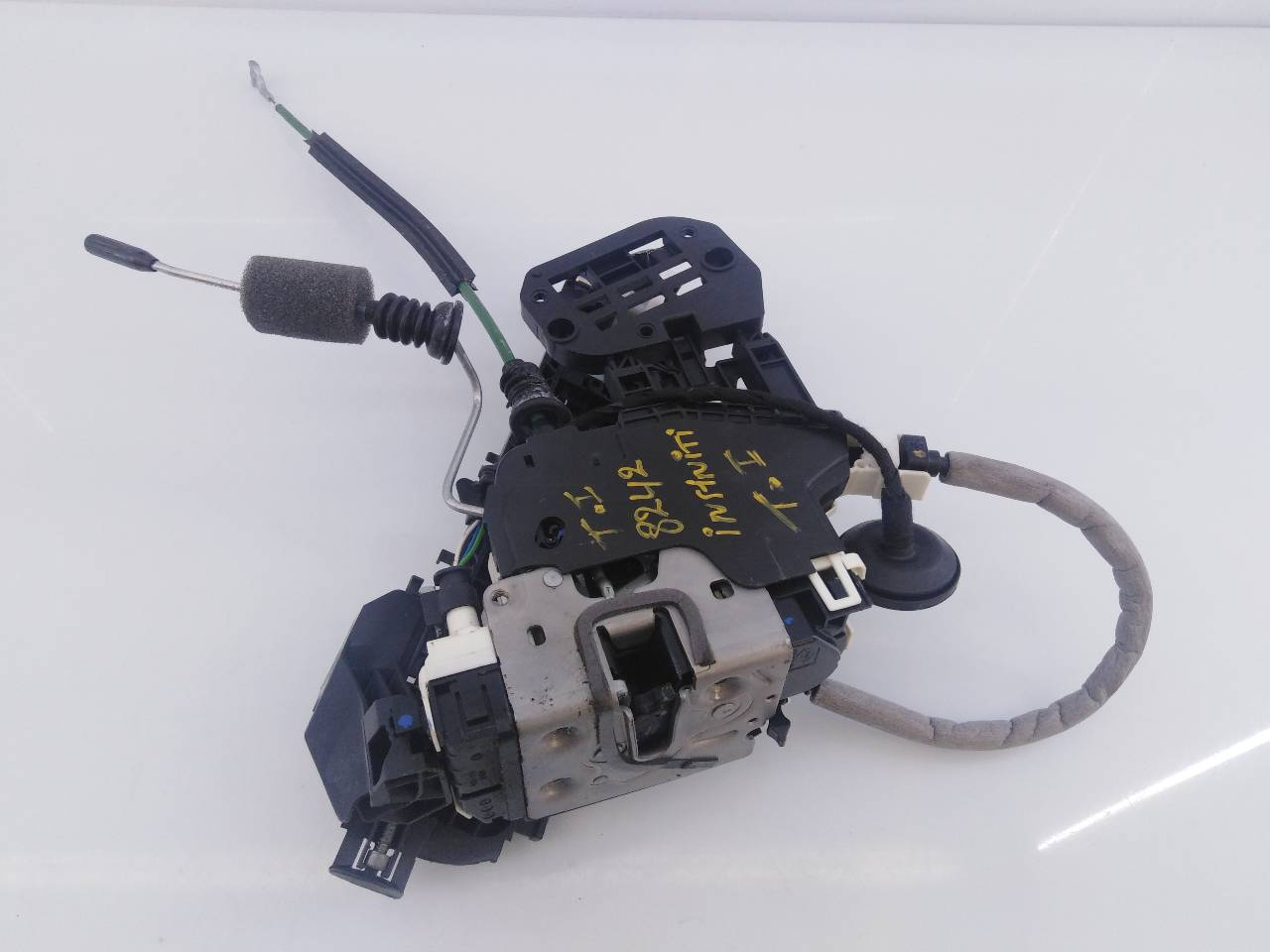 INFINITI Qashqai 2 generation (2013-2023) Rear Left Door Lock 826115DM0A,E2-A4-4-2 18665729