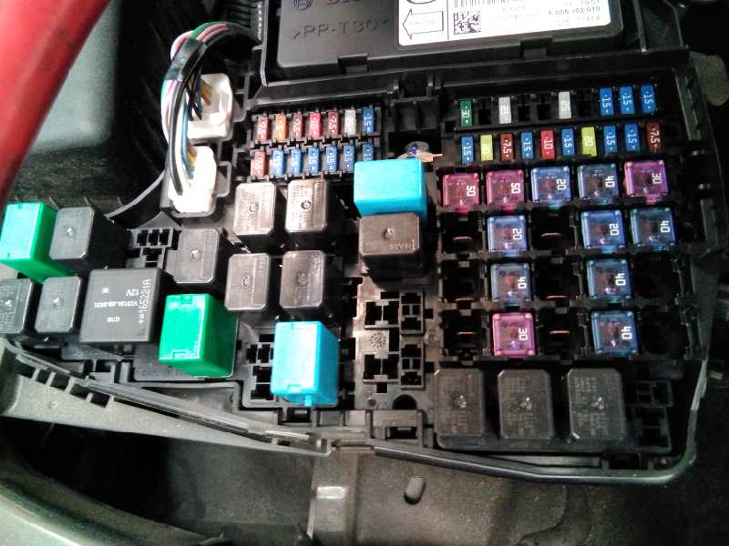 MAZDA 6 GH (2007-2013) Fuse Box KD6266750 18625358