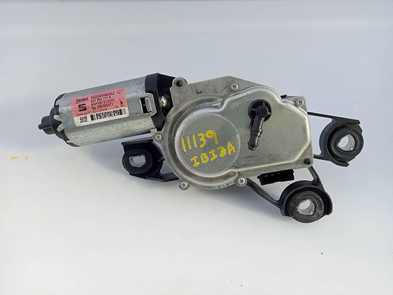 SEAT Ibiza 4 generation (2008-2017) Tailgate  Window Wiper Motor 6J3955711A, E1-B6-52-1 21821538