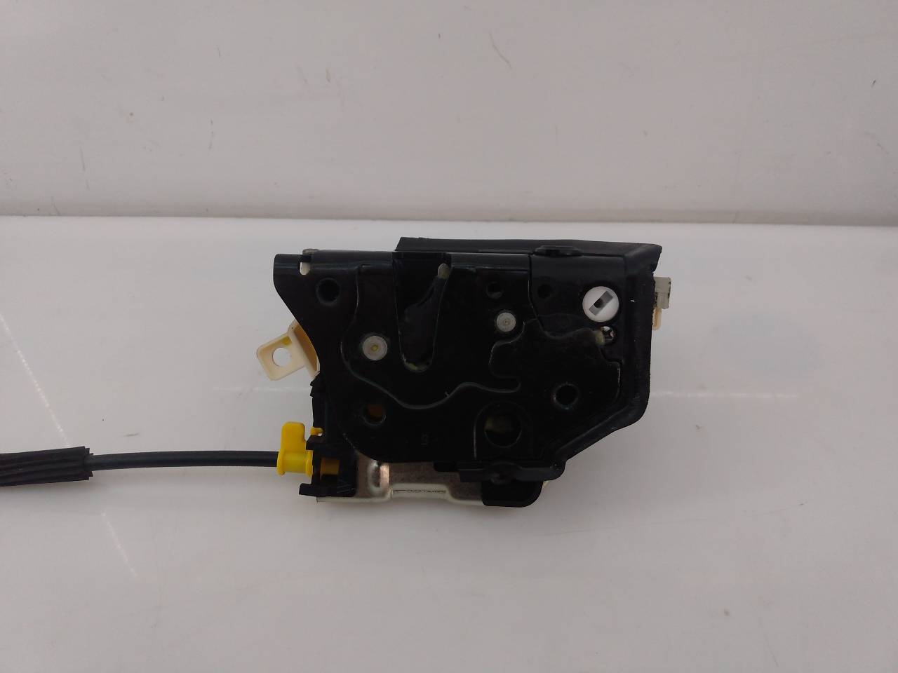 AUDI A6 C6/4F (2004-2011) Κλείδωμα πίσω δεξιών πορτών 8K0839016C,E2-B2-35-2 18730558