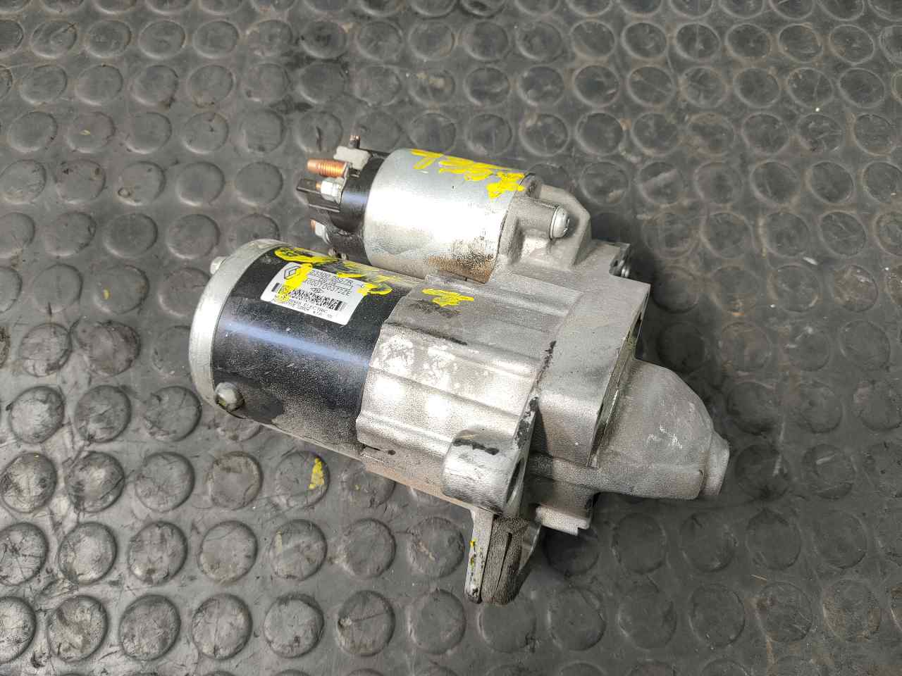 DACIA Sandero 2 generation (2013-2020) Starter Motor 233000557R,P3-B7-23-3 23241425