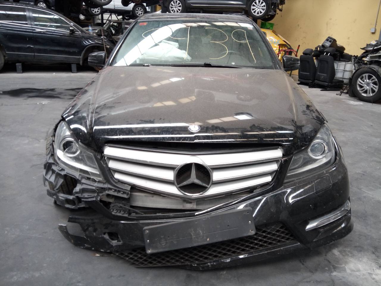 MERCEDES-BENZ C-Class W204/S204/C204 (2004-2015) Biztosítékdoboz 1670658,E3-A1-30-1 18718995