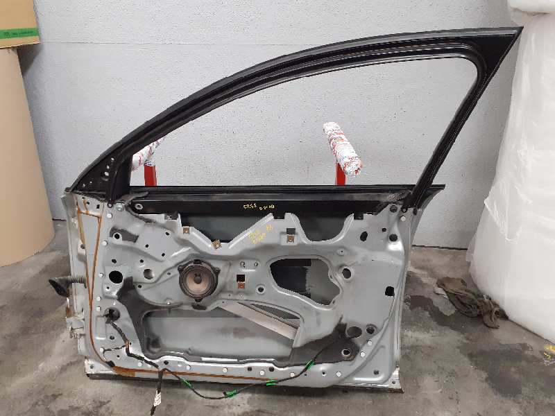 AUDI A6 C6/4F (2004-2011) Передняя правая дверь 4F0831052F, E5-B3-4 18411314