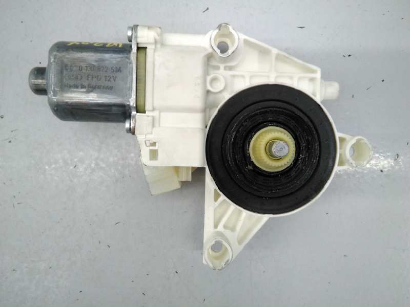 MERCEDES-BENZ C-Class W204/S204/C204 (2004-2015) Rear Right Door Window Control Motor A2048200642, E1-A2-40-1 18539273