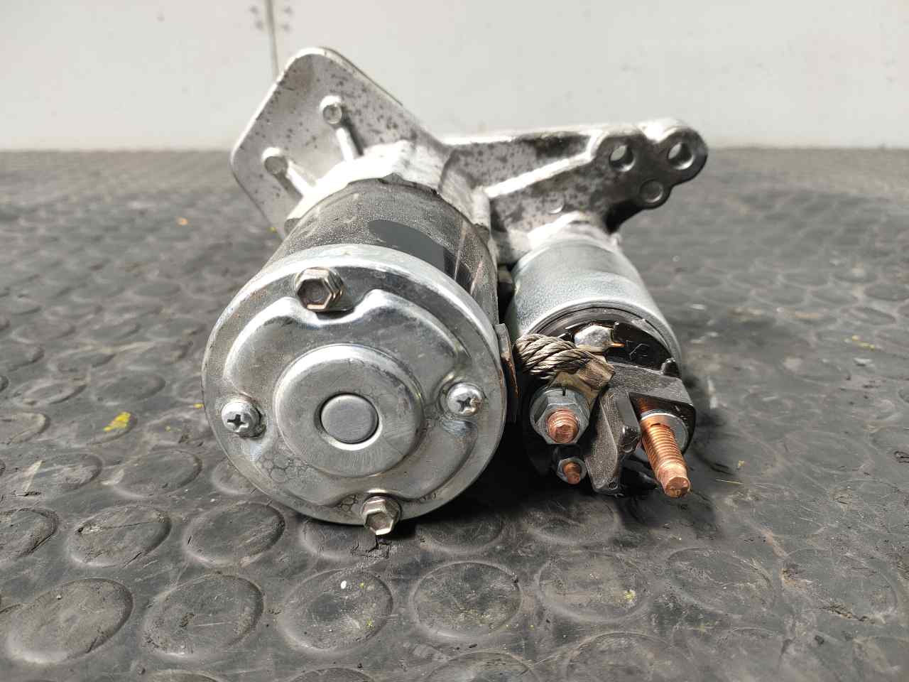 DACIA Sandero 2 generation (2013-2020) Starter Motor 233000557R, P3-B7-23-3 23241425