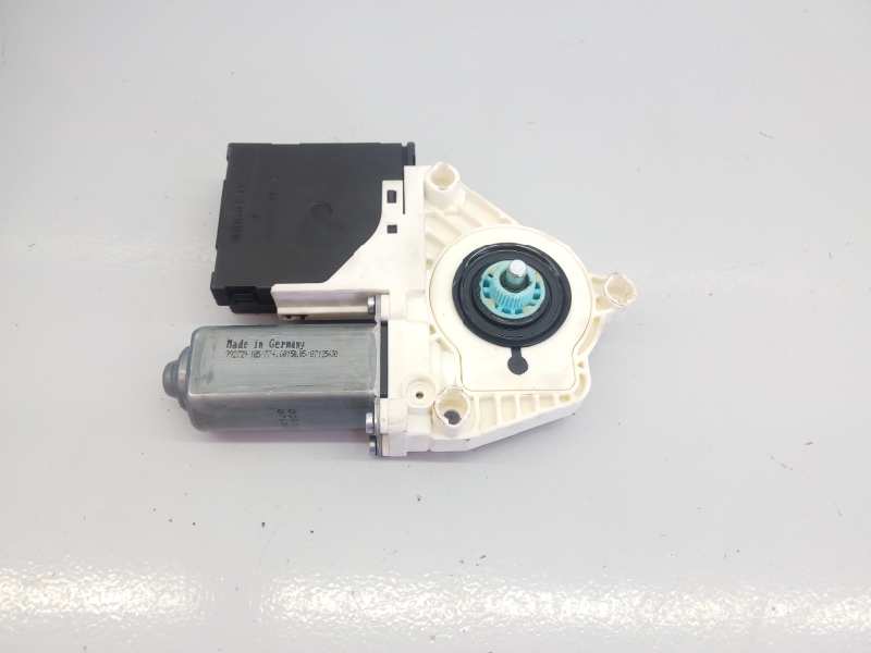 VOLKSWAGEN Passat Variant 1 generation (2010-2024) Front Right Door Window Control Motor 1K0959701K, 981676111, E1-B6-44-1 18354852