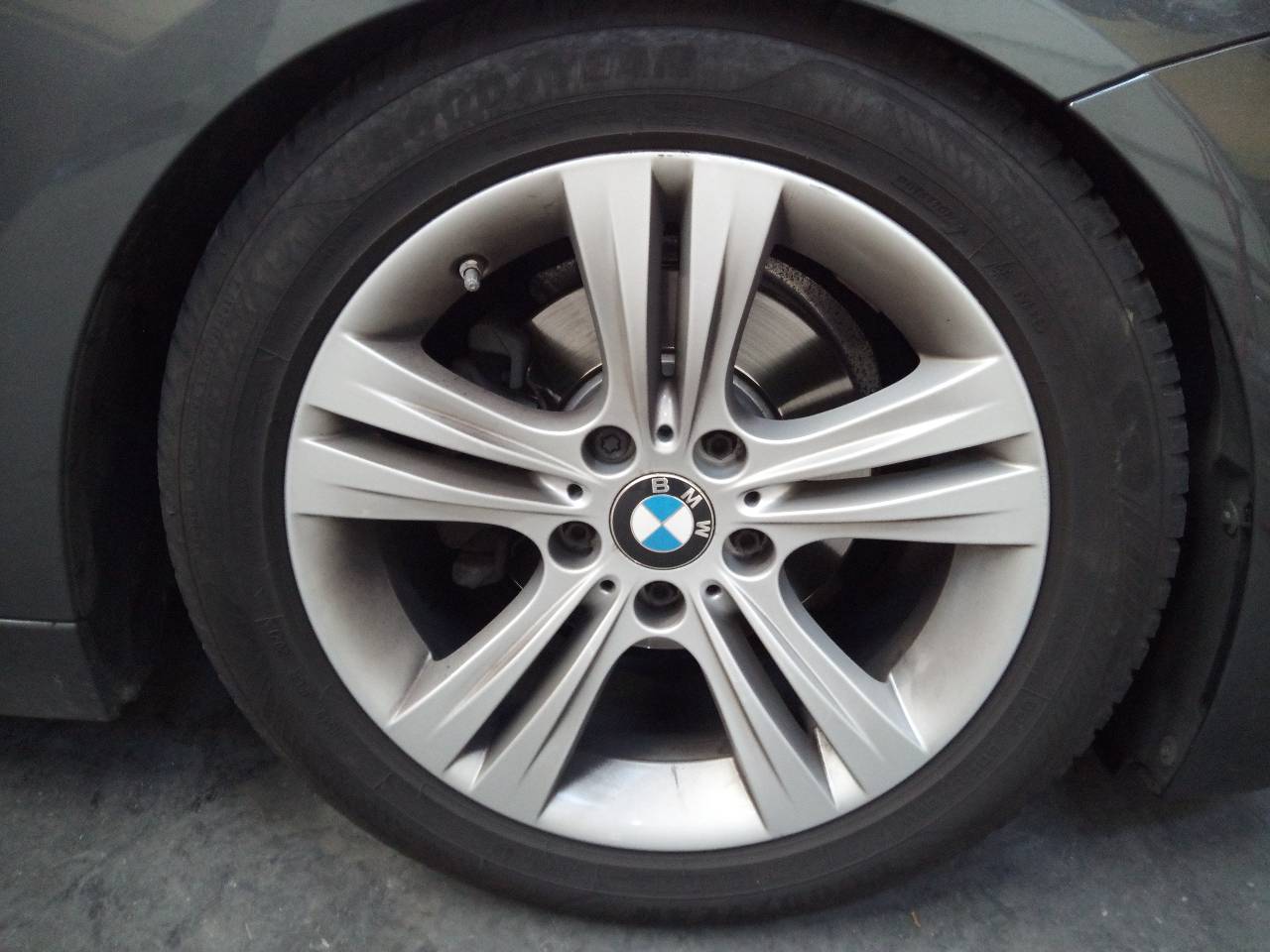 BMW 3 Series F30/F31 (2011-2020) Шина 225/50/17 24096516