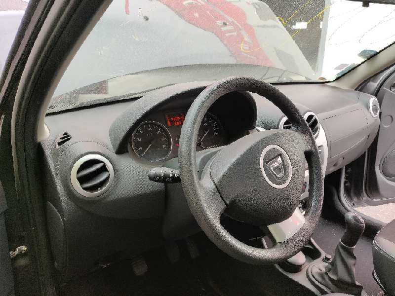 DACIA Моторчик заднего стеклоочистителя 8200734582, E1-A1-40-2 24048619