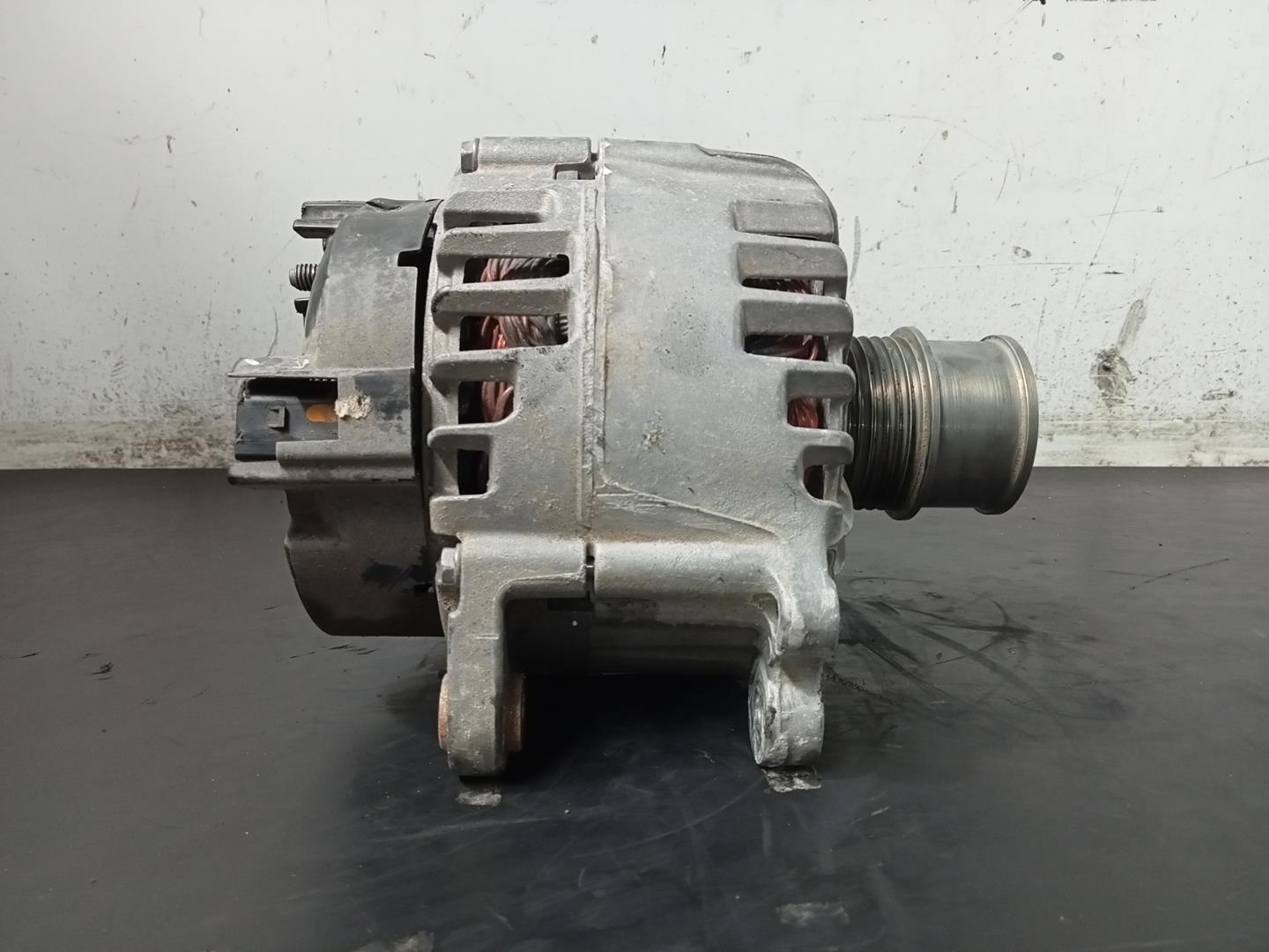 VOLKSWAGEN T-Roc 1 generation (2017-2024) Alternator 05E903026Q, P3-A4-7-4 24073302