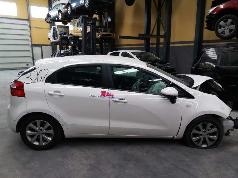 KIA Rio 3 generation (2011-2017) kita_detale 819001WD00,E2-B5-39-2 18346509