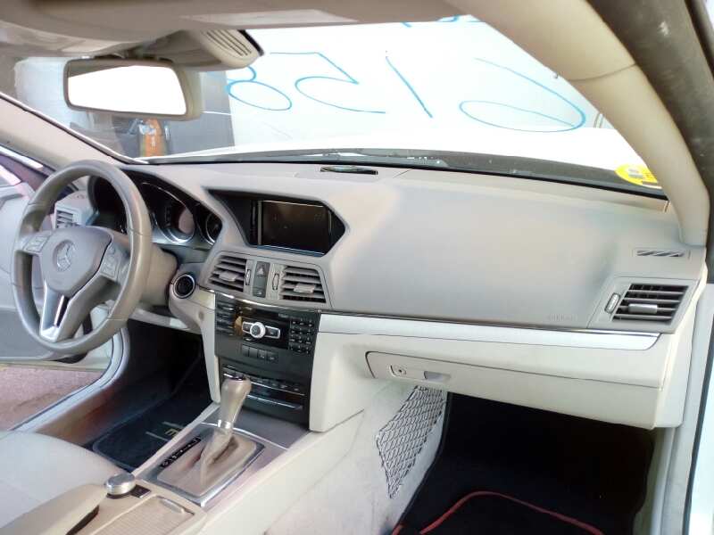 MERCEDES-BENZ E-Class W212/S212/C207/A207 (2009-2016) Σύντομος άξονας κιβωτίου ταχυτήτων A2041416,P1-B3-38 18467157